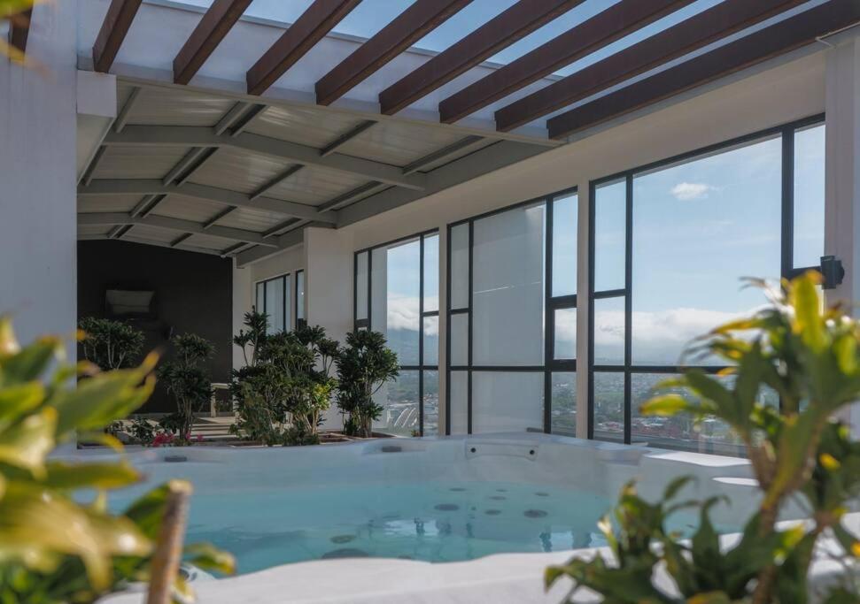Urban Executive Stay San Jose (San Jose) Exterior foto