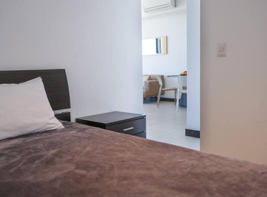 Urban Executive Stay San Jose (San Jose) Exterior foto